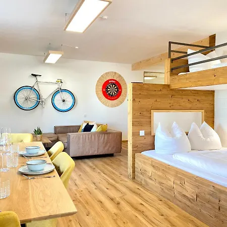 Gruppenapartment Auf Wohnmobilstellplatz I Hund