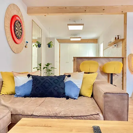 Gruppenapartment Auf Wohnmobilstellplatz I Hund Appartement