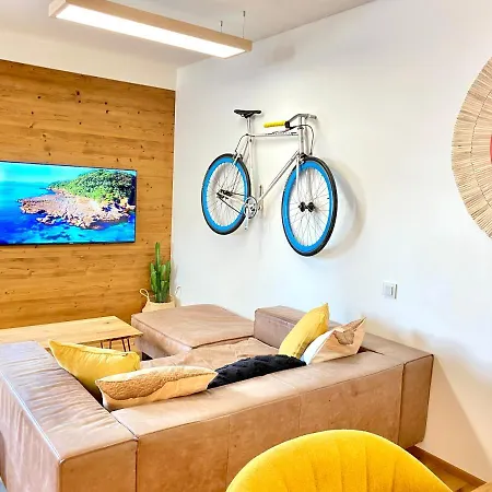 Gruppenapartment Auf Wohnmobilstellplatz I Hund Appartement Füssen