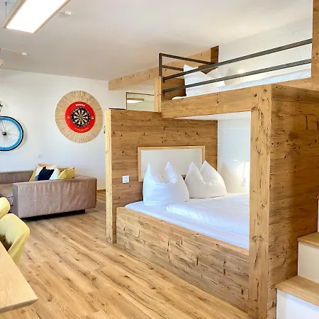 Appartement Gruppenapartment Auf Wohnmobilstellplatz I Hund *